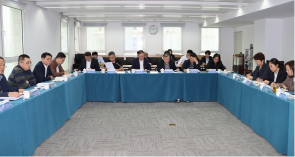 城發(fā)集團(tuán)召開“轉(zhuǎn)作風(fēng)、提能力，決戰(zhàn)四季度、打贏收官戰(zhàn)”動(dòng)員會(huì)